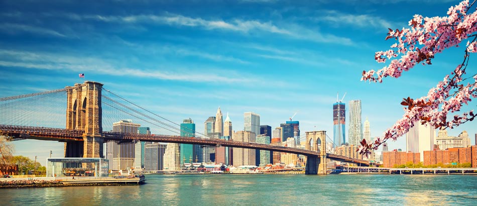 Brooklyn Bridge und Manhattan